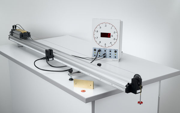 Zusammenhang zwischen Weg und Zeit - Messung mit der Elektronischen Stoppuhr