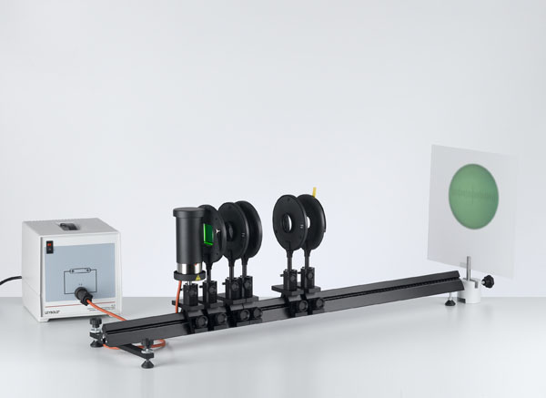 Newtonsche Ringe in durchgehendem monochromatischem Licht