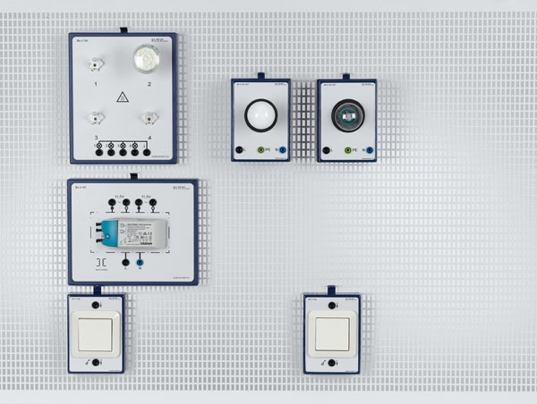 Installationsschaltungen mit Tastern, Ergänzungsausstattung